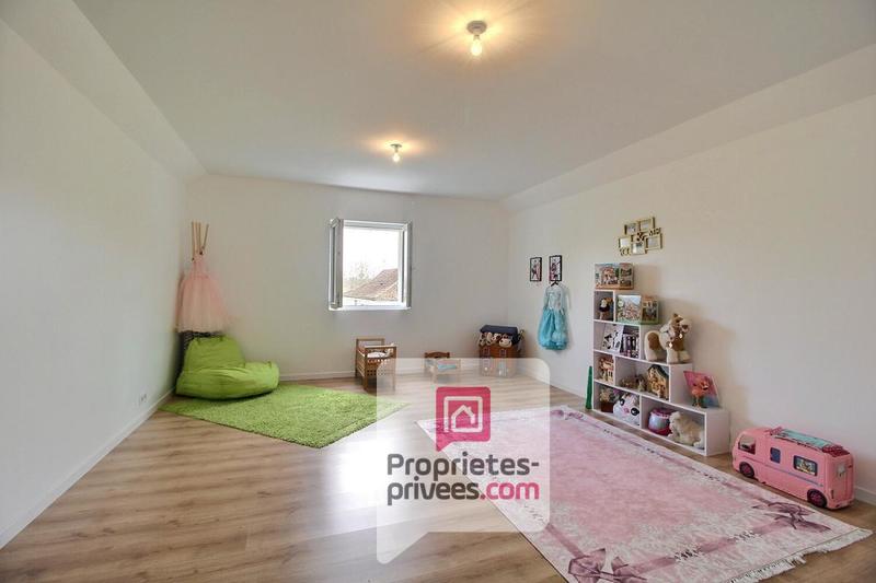 Maison - 140 m² - 5 pièces