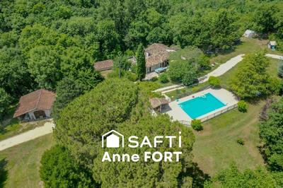 Maison - 138 m² - 5 pièces