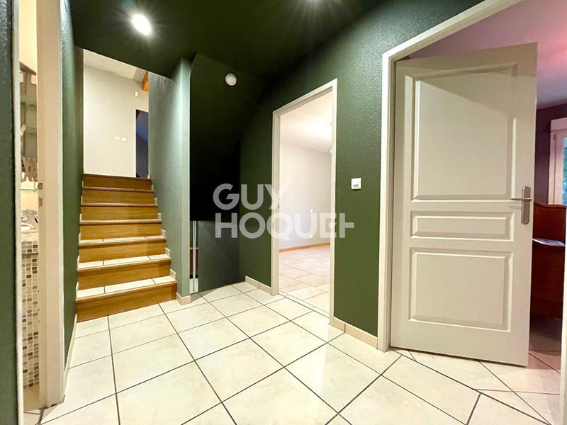 Maison - 320 m² - 6 pièces