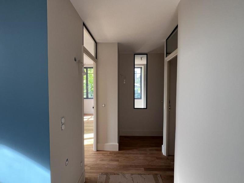 Maison - 220 m² - 8 pièces