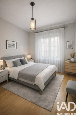 Maison - 93 m² - 5 pièces