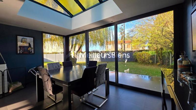 Maison - 163 m² - 7 pièces