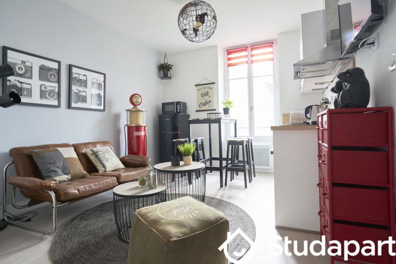 Chambre - 9 m² - 1 pièce