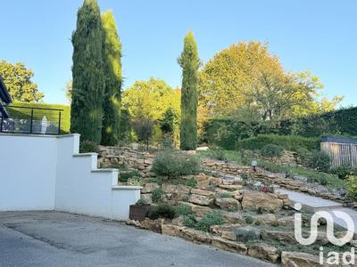 Maison - 183 m² - 7 pièces