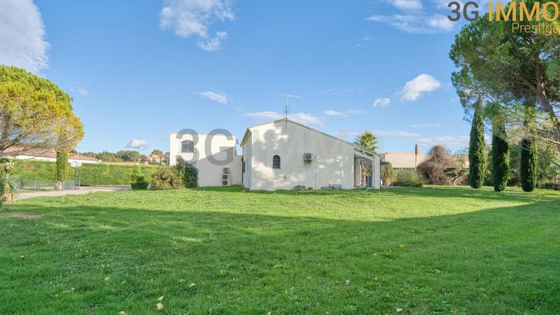 Villa - 209 m² - 8 pièces