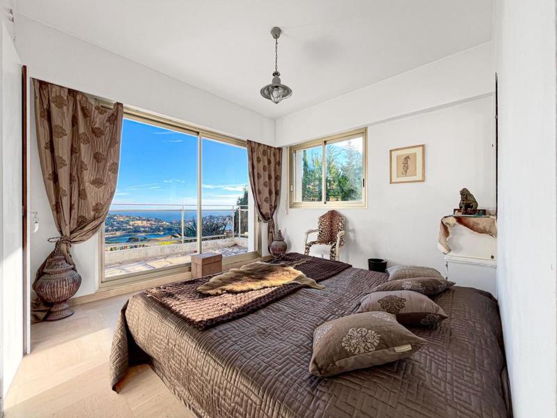 Villa - 272 m² - 6 pièces