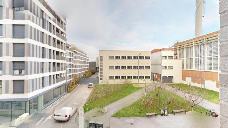 Appartement - 99 m² - 4 pièces