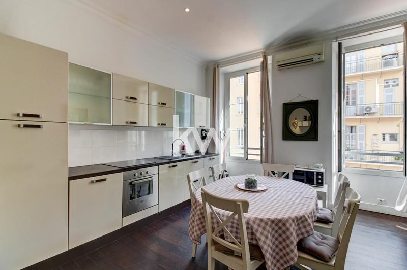 Appartement - 75 m² - 3 pièces