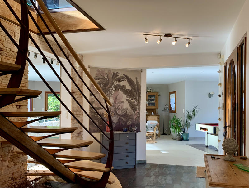 Propriété - 323 m² - 10 pièces