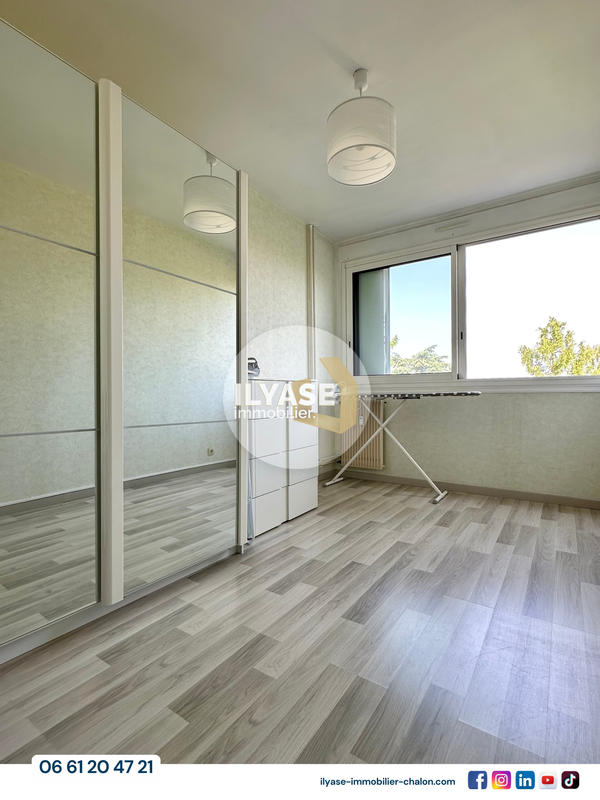 Appartement - 93 m² - 4 pièces