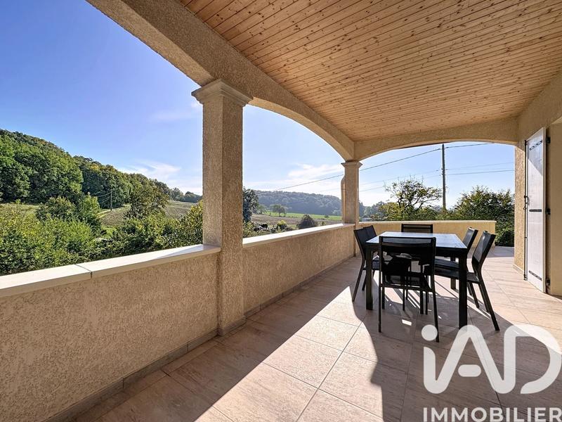 Maison - 151 m² - 6 pièces