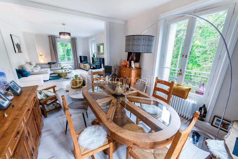 Appartement - 125 m² - 4 pièces