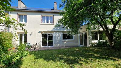 Maison de ville - 160 m² - 8 pièces