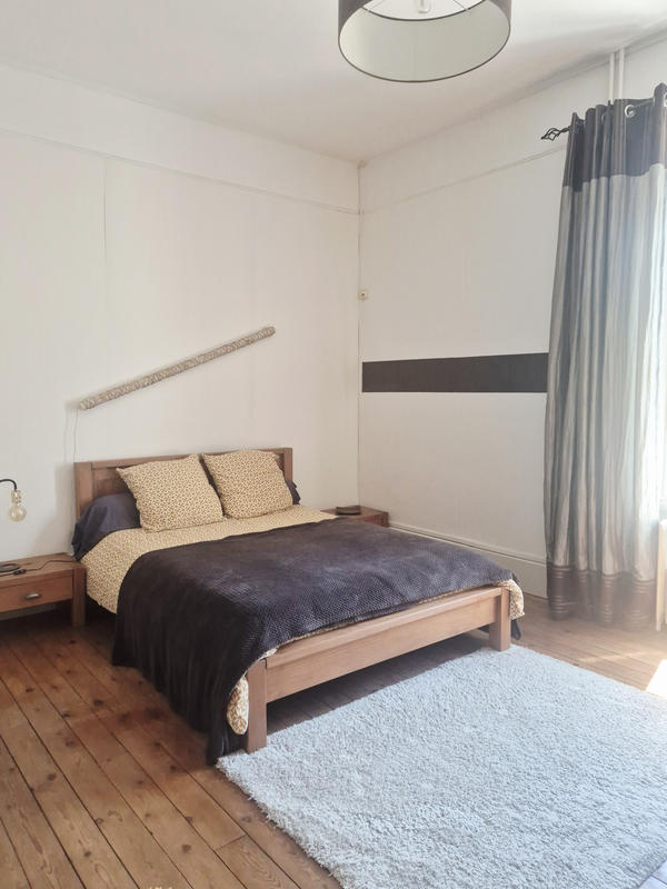 Maison - 219 m² - 8 pièces