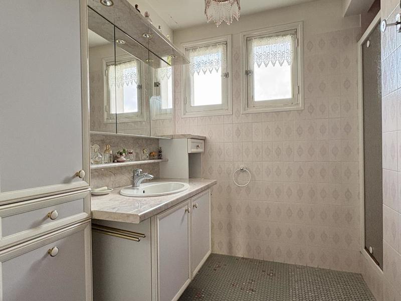 Maison - 108 m² - 5 pièces