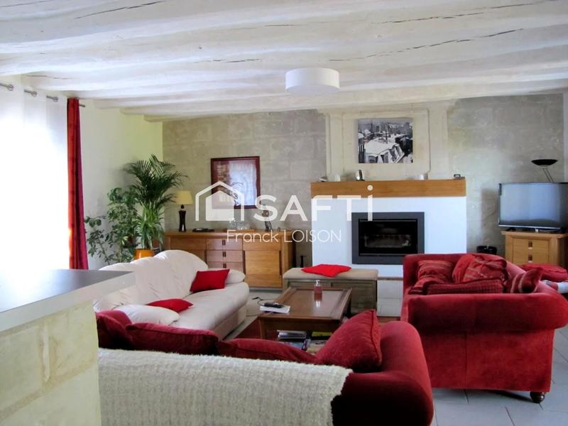 Maison - 225 m² - 8 pièces