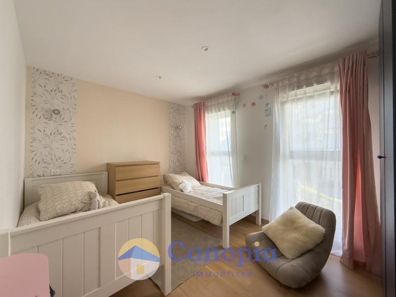 Duplex - 92 m² - 4 pièces