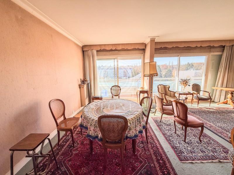 Appartement - 115 m² - 6 pièces