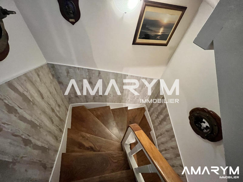 Maison - 178 m² - 5 pièces