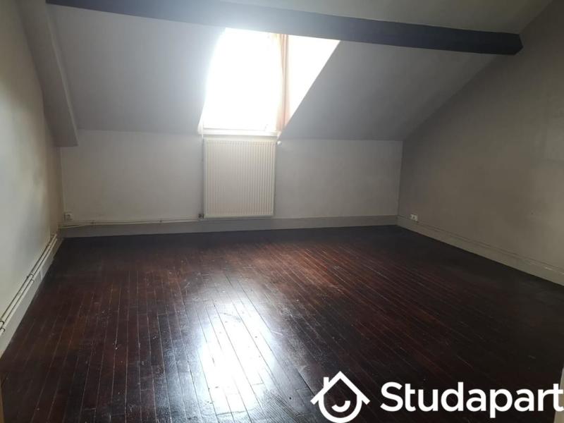 Chambre - 10 m² - 1 pièce