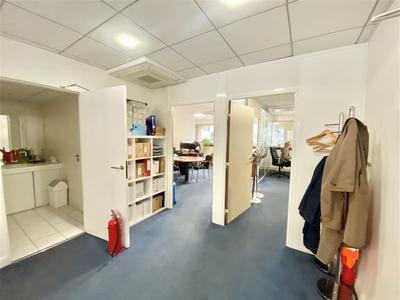Bureau - 146 m²