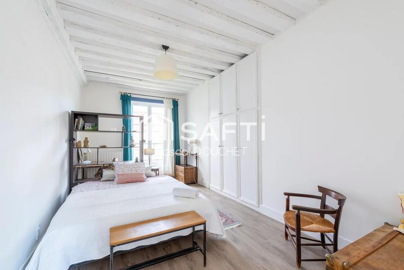 Maison - 352 m² - 9 pièces