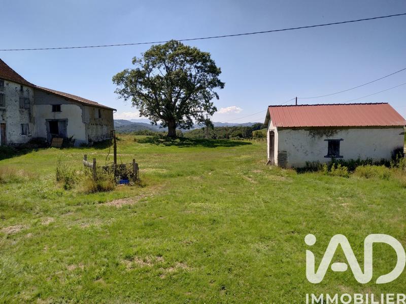 Maison de campagne - 360 m² - 2 pièces