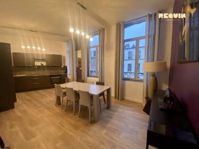Appartement - 96 m² - 5 pièces
