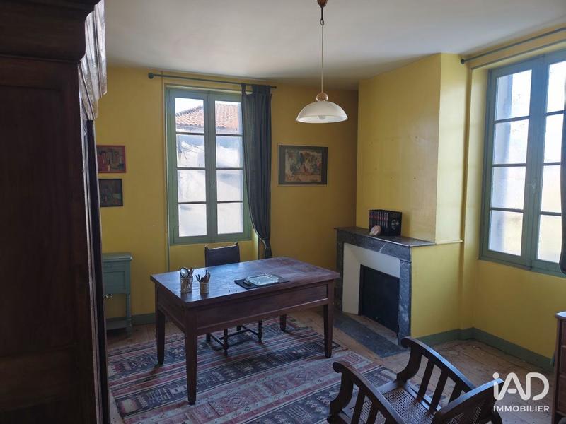 Maison - 235 m² - 5 pièces