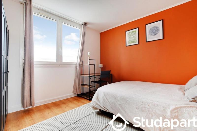 Chambre - 10 m² - 1 pièce