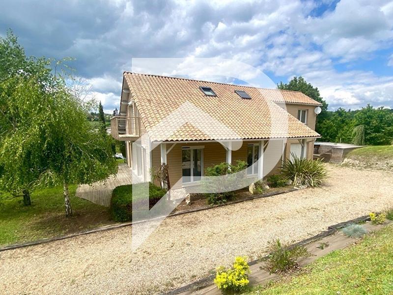 Maison - 150 m² - 5 pièces