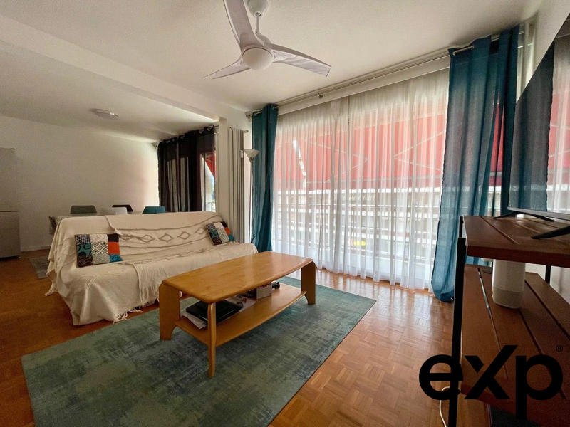 Appartement - 61 m² - 2 pièces