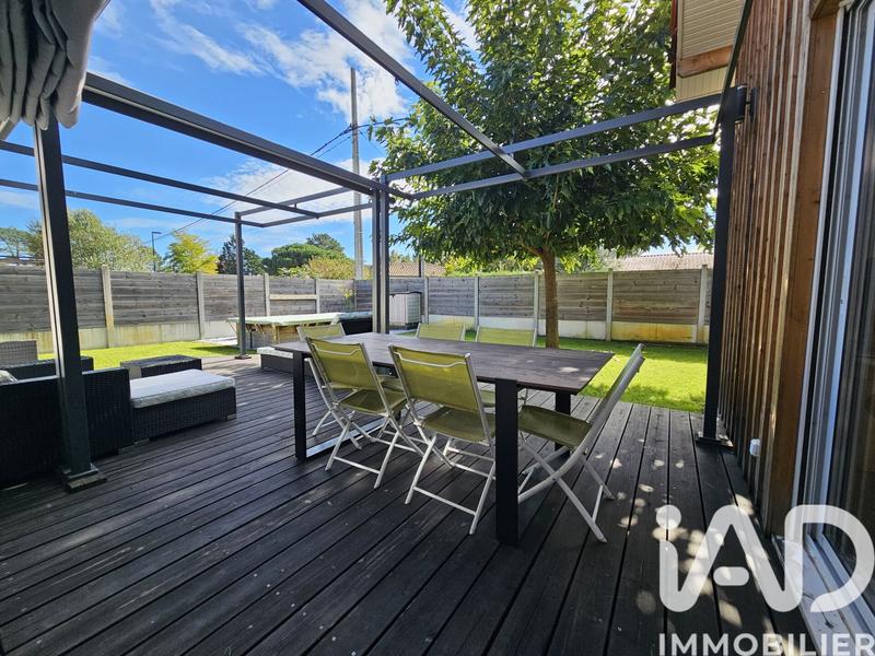 Maison - 93 m² - 5 pièces