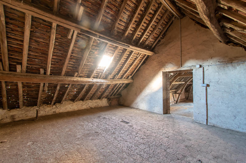 Grange - 234 m² - 5 pièces