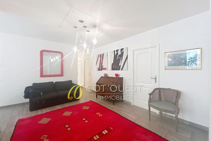 Appartement - 97 m² - 3 pièces