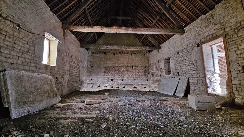 Maison - 131 m² - 2 pièces