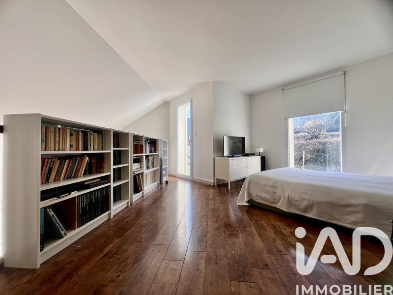 Maison - 185 m² - 6 pièces