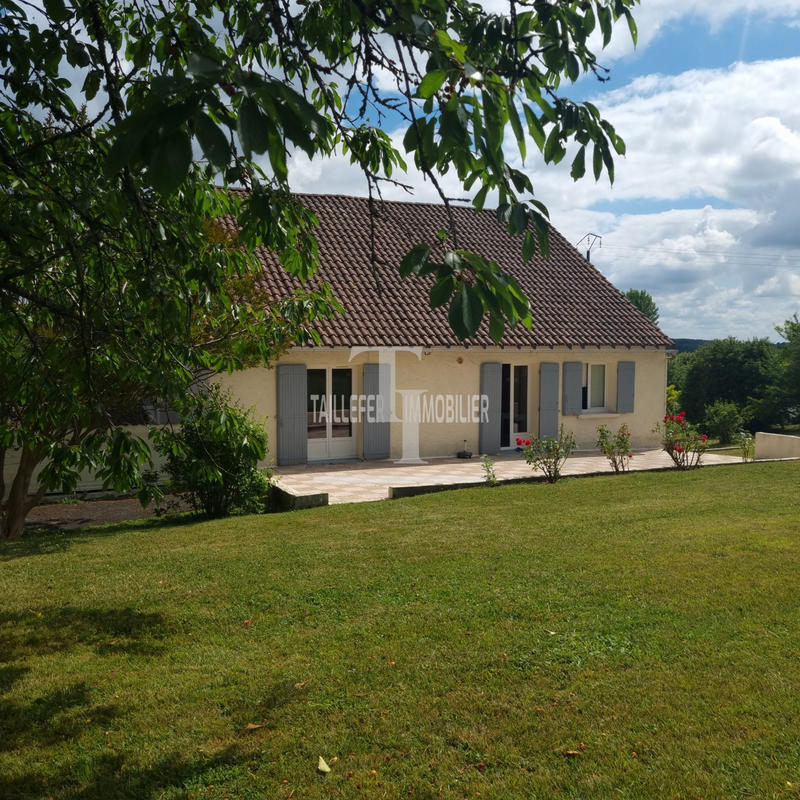 Maison - 210 m² - 6 pièces