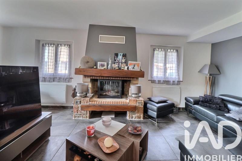 Maison - 224 m² - 9 pièces