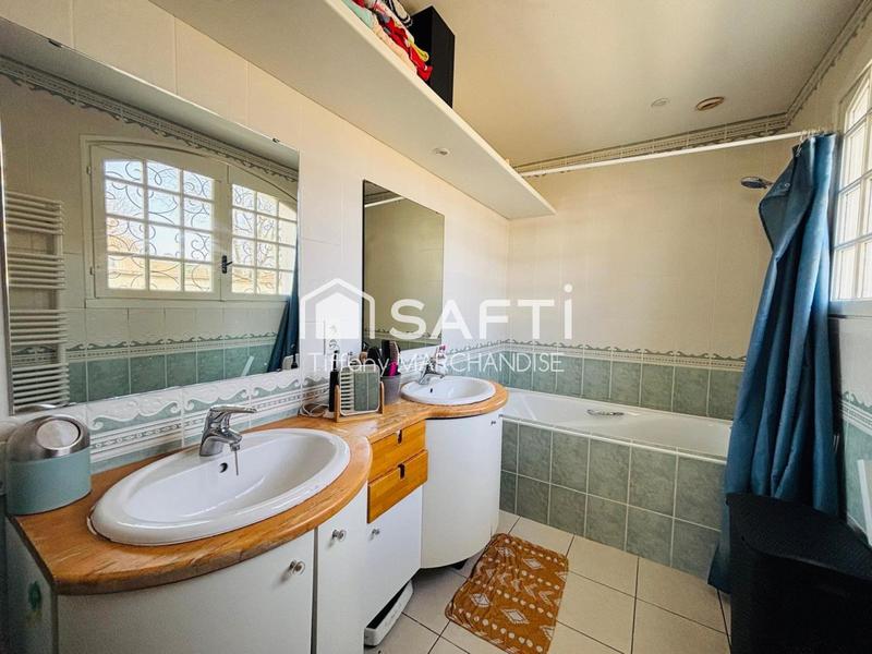 Maison - 111 m² - 5 pièces