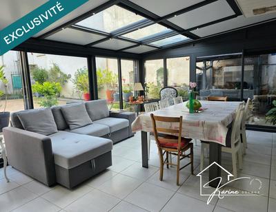 Maison - 160 m² - 6 pièces