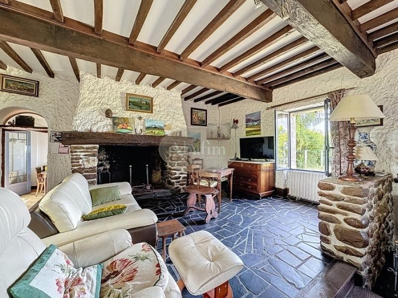 Maison - 217 m² - 7 pièces