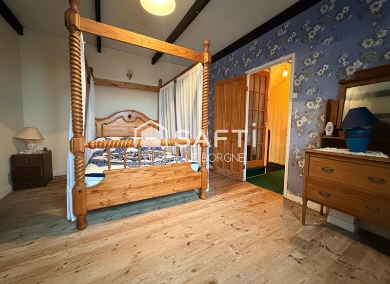 Maison - 95 m² - 6 pièces