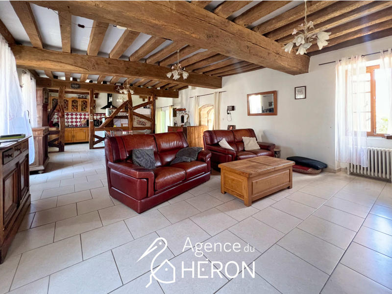 Maison - 177 m² - 9 pièces