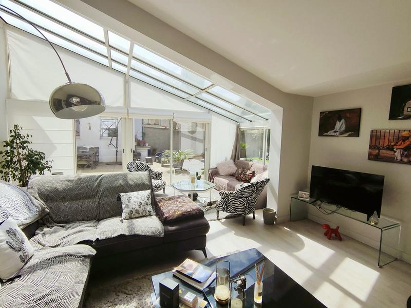 Maison - 187 m² - 6 pièces