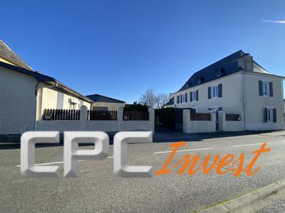 Maison - 223 m² - 8 pièces