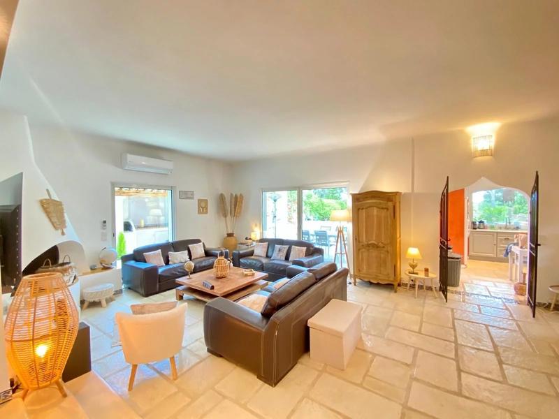 Villa - 140 m² - 5 pièces