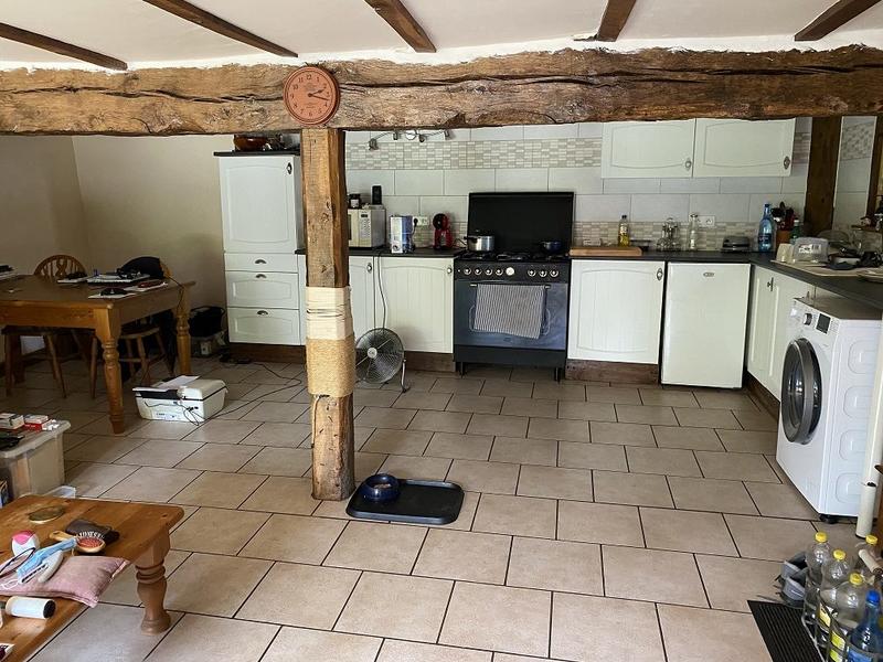 Maison ancienne - 202 m² - 6 pièces