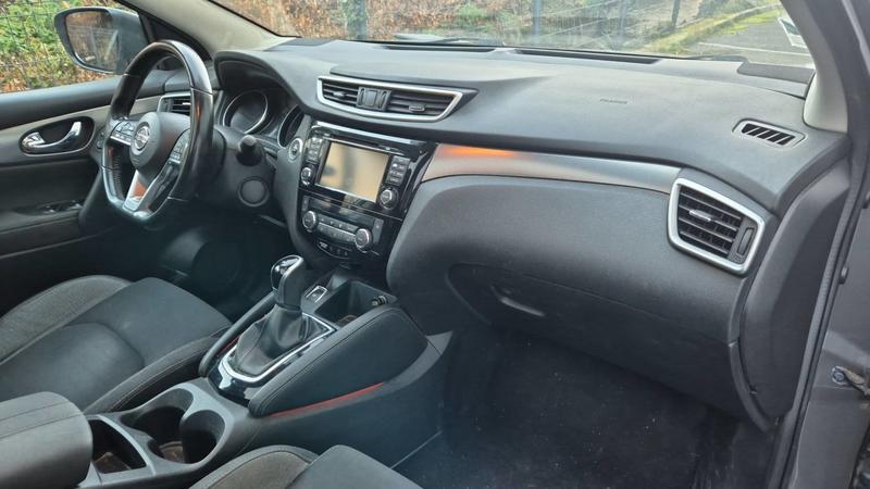 Nissan Qashqai II 1.2 Dig-T 115 2wd Xtronic n-Connecta - Automatique