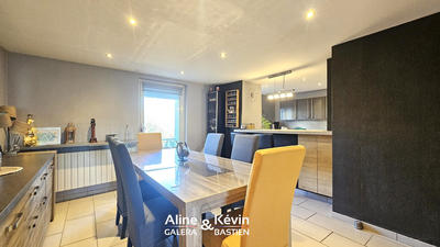 Maison - 102 m² - 4 pièces